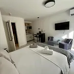 Art Heritage Apartment *